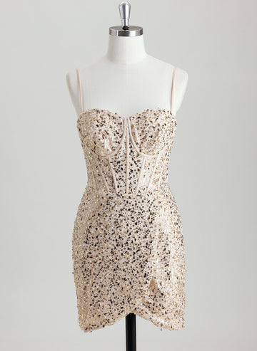 Sheath/Column Sweetheart Short Sequin Homecoming Dress With Sequins