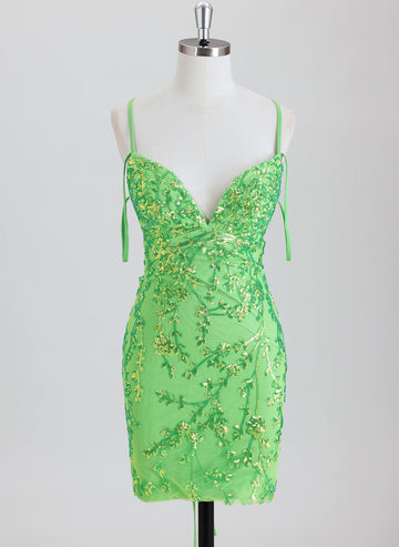 Sheath/Column Short Lace Homecoming Dress With Sequins