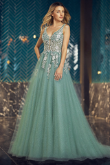Sleeveless V-Neck Sequins Tulle Ball-Gown/Princess Maxi Dress