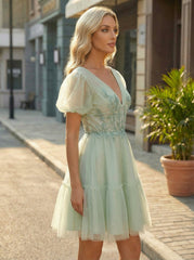 Ball-Gown/Princess Short Sleeve Short Tulle Homecoming Dress With Appliques