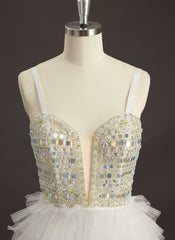 Ball-Gown/Princess Sweetheart V-Neck Sweep Train Tulle Prom Dresses With Rhinestone Sequins Beading