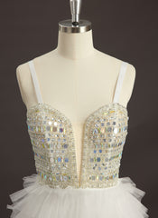 Ball-Gown/Princess Sweetheart V-Neck Sweep Train Tulle Prom Dresses With Rhinestone Sequins Beading