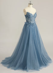 Ballkleid/Prinzessin V-Ausschnitt Sweep-Schleppe Tüll Ballkleid mit Perlenstickerei und Pailletten