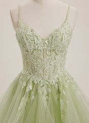 Ball-Gown/Princess V-Neck Sweep Train Tulle Maxi Dresses With Appliques Lace