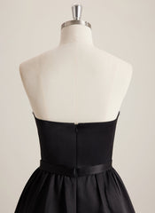 Ball-Gown/Princess Sweetheart Short Satin Mini Dress With Rhinestone Bow Beading