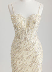 Sheath/Column Sweetheart Short Sequin Homecoming Dress With Beading Sequins