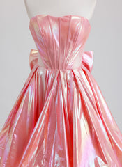 Ball-Gown/Princess Sweetheart Short Metallic Homecoming Dress With Bow