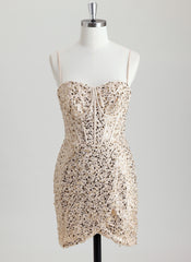 Sheath/Column Sweetheart Short Sequin Homecoming Dress With Sequins