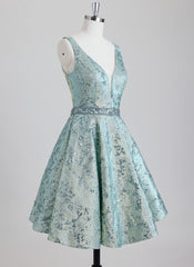 A-line V-Neck Short Metallic Homecoming Dress With Rhinestone Beading Sequins