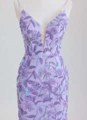 Sheath/Column V-Neck Short Lace Homecoming Dress With Sequins