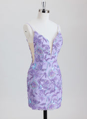 Sheath/Column V-Neck Short Lace Homecoming Dress With Sequins