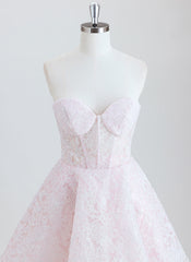 Ball-Gown/Princess Sweetheart Short Lace Homecoming Dress