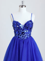 Ball-Gown/Princess V-Neck Short Tulle Homecoming Dress With Rhinestone Beading Sequins