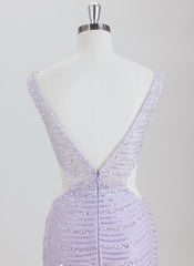 Sheath/Column V-Neck Short Sequin Homecoming Dress With Beading Sequins