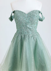 Ball-Gown/Princess Off the Shoulder Short Tulle Homecoming Dress With Sequins Appliques Lace