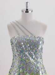 Sheath/Column Sleeveless Short Sequin Homecoming Dress With Sequins
