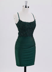 Sheath/Column Spaghetti Straps Short Jersey Homecoming Dress With Appliques Lace