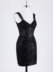 Sheath/Column Short Sequin Homecoming Dress With Sequins