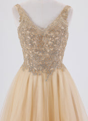 Ball-Gown/Princess Short Tulle Homecoming Dress With Rhinestone