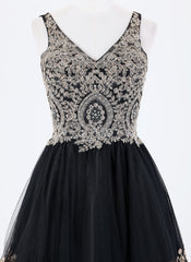 Ball-Gown/Princess Short Tulle Homecoming Dress With Rhinestone