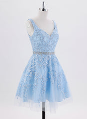 Ball-Gown/Princess Sleeveless Short Tulle Homecoming Dress With Rhinestone