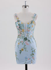 Sheath/Column Short Lace Homecoming Dress