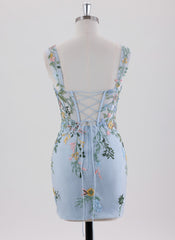 Sheath/Column Short Lace Homecoming Dress