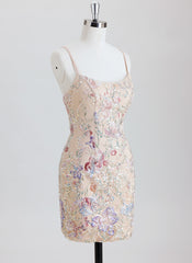Sheath/Column Short Lace Homecoming Dress With Beading Sequins