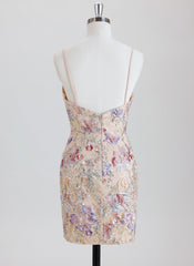Sheath/Column Short Lace Homecoming Dress With Beading Sequins