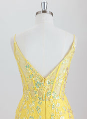 Sheath/Column Spaghetti Straps Short Lace Homecoming Dress With Appliques