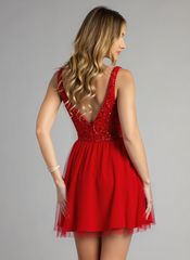 Ball-Gown/Princess V-Neck Short Tulle Homecoming Dress With Sequins